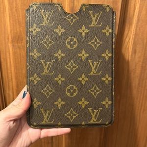 iPad mini case Louis Vuitton